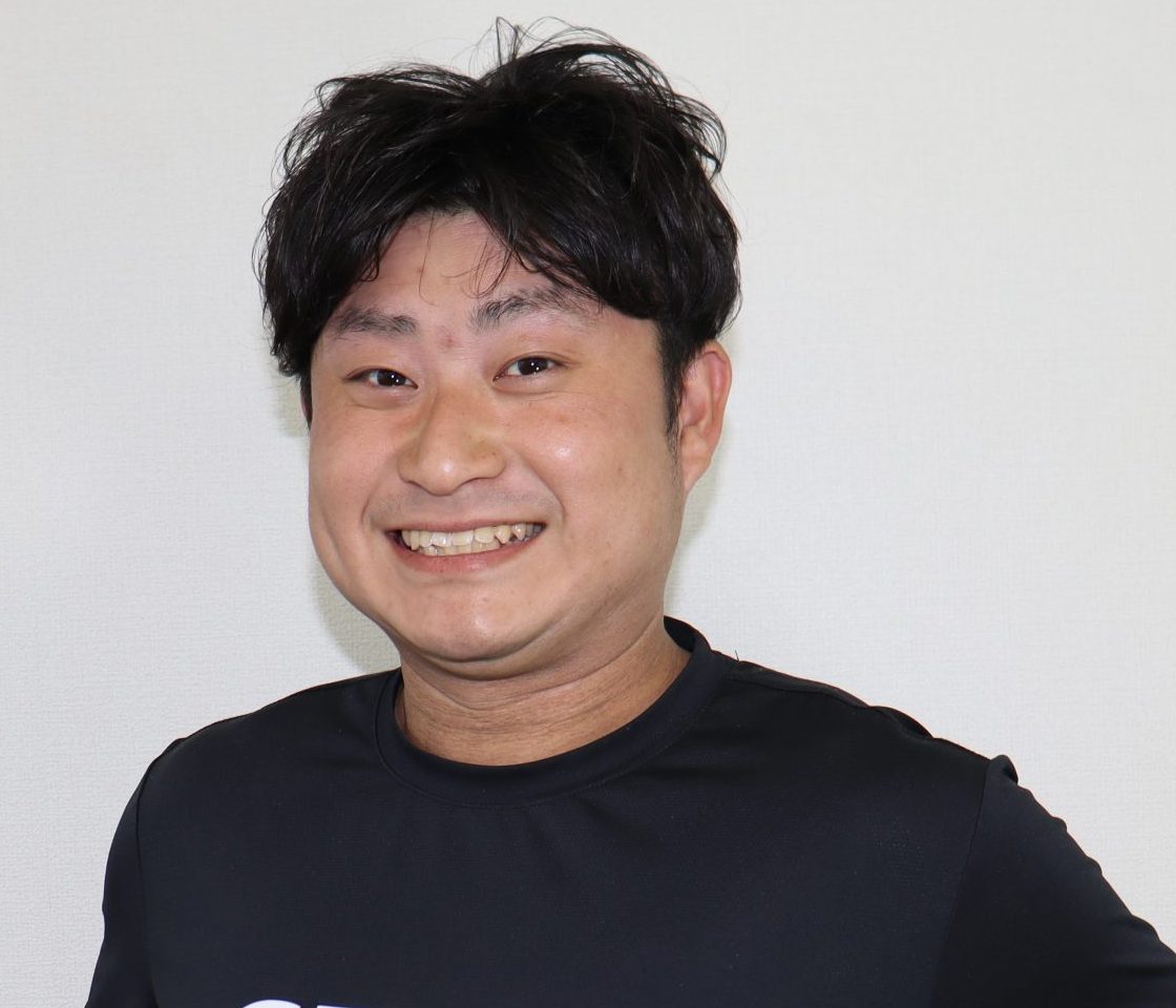 忽那 和幸トレーナーの写真